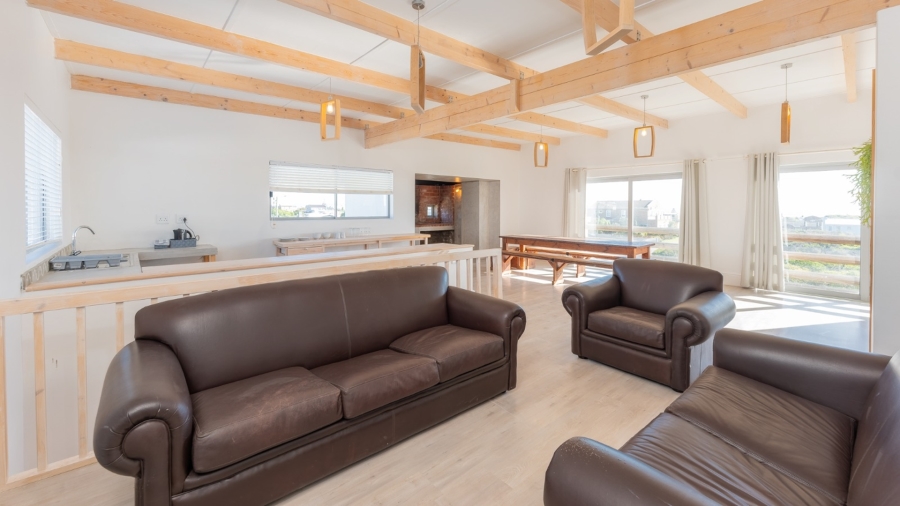8 Bedroom Property for Sale in Struisbaai Western Cape